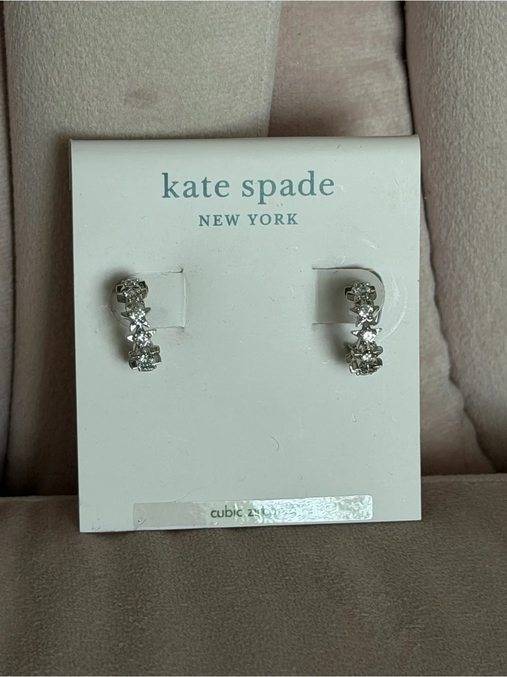 NWT Kate Spade Starring Clear Crystal Star Silver Huggie Hoop Earrings 💫